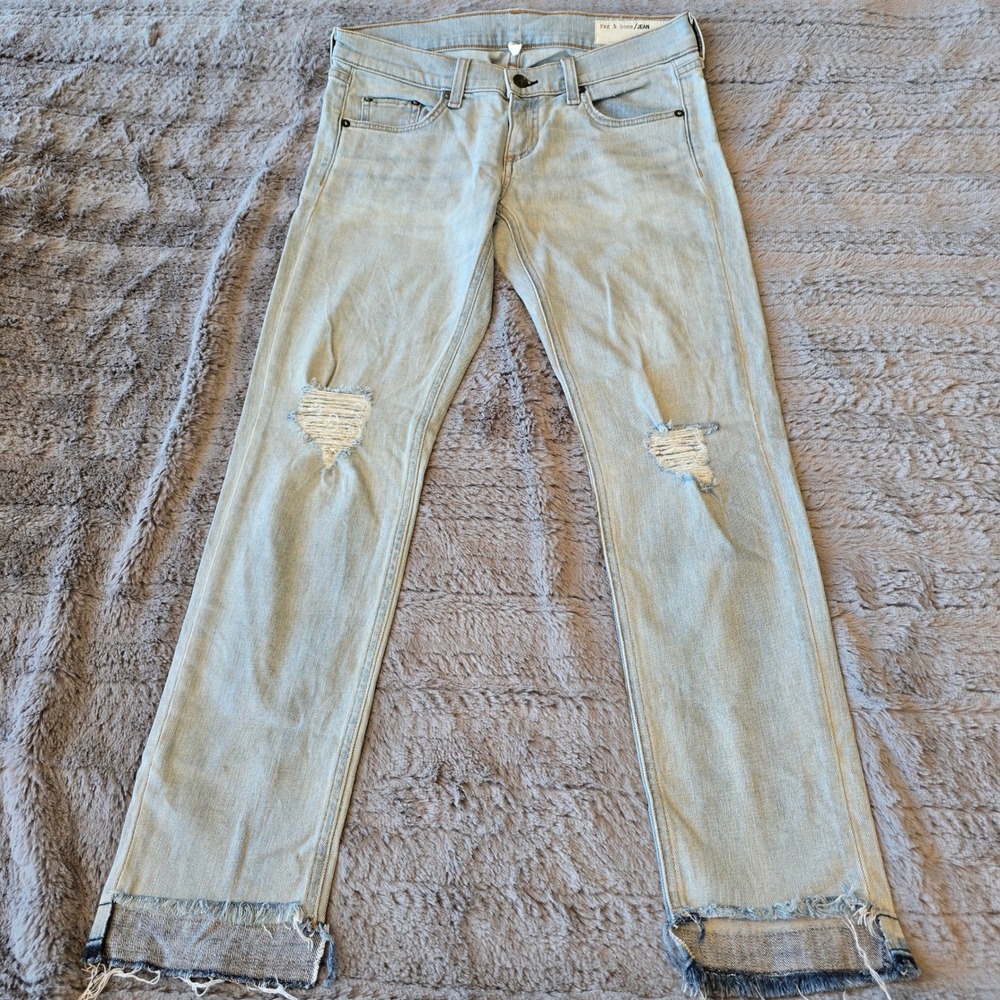 Rag & Bone Dre Capri Jeans Light Wash Distressed Raw‎ Hem Size 26 Made in USA